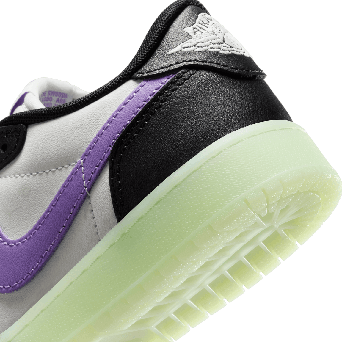 Air Jordan 1 Retro Low GS (Black/Black Raspberry-Volt Tint) 9/24 - Air Jordan 1 Retro Low GS (Black/Black Raspberry-Volt Tint) 9/24 - 