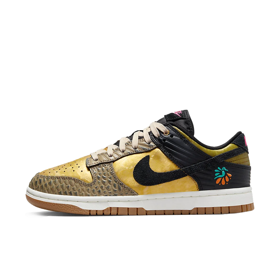 Women's Nike Dunk Low Premium 