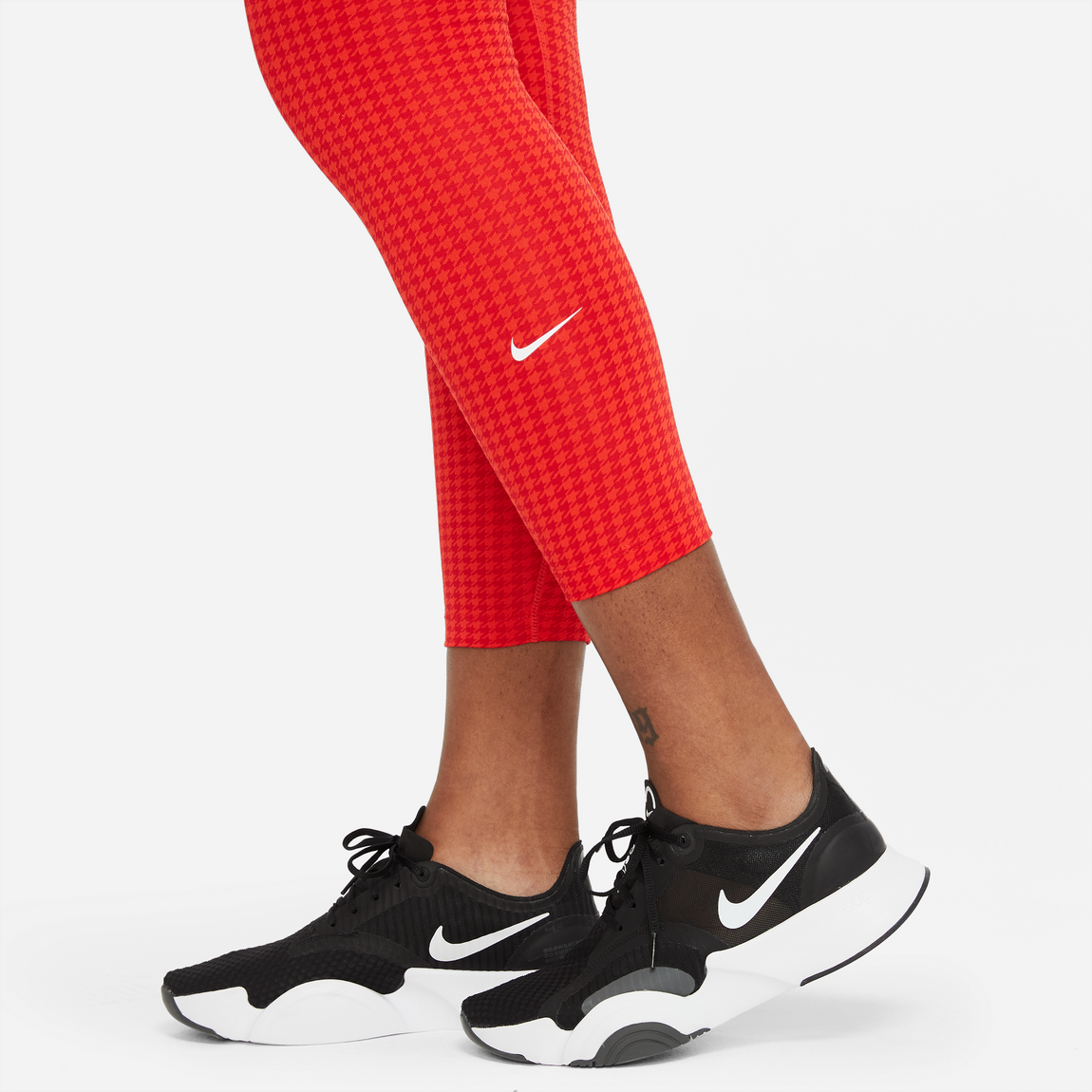 NIKE Women's Dri-FIT One Luxe Mid-Rise Buckle Leggings NWT Red