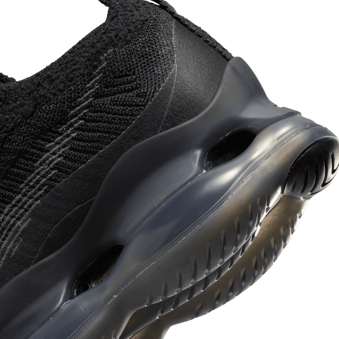 Women's Nike Air Scorpion Flyknit (Black/Anthracite-Black) – Centre